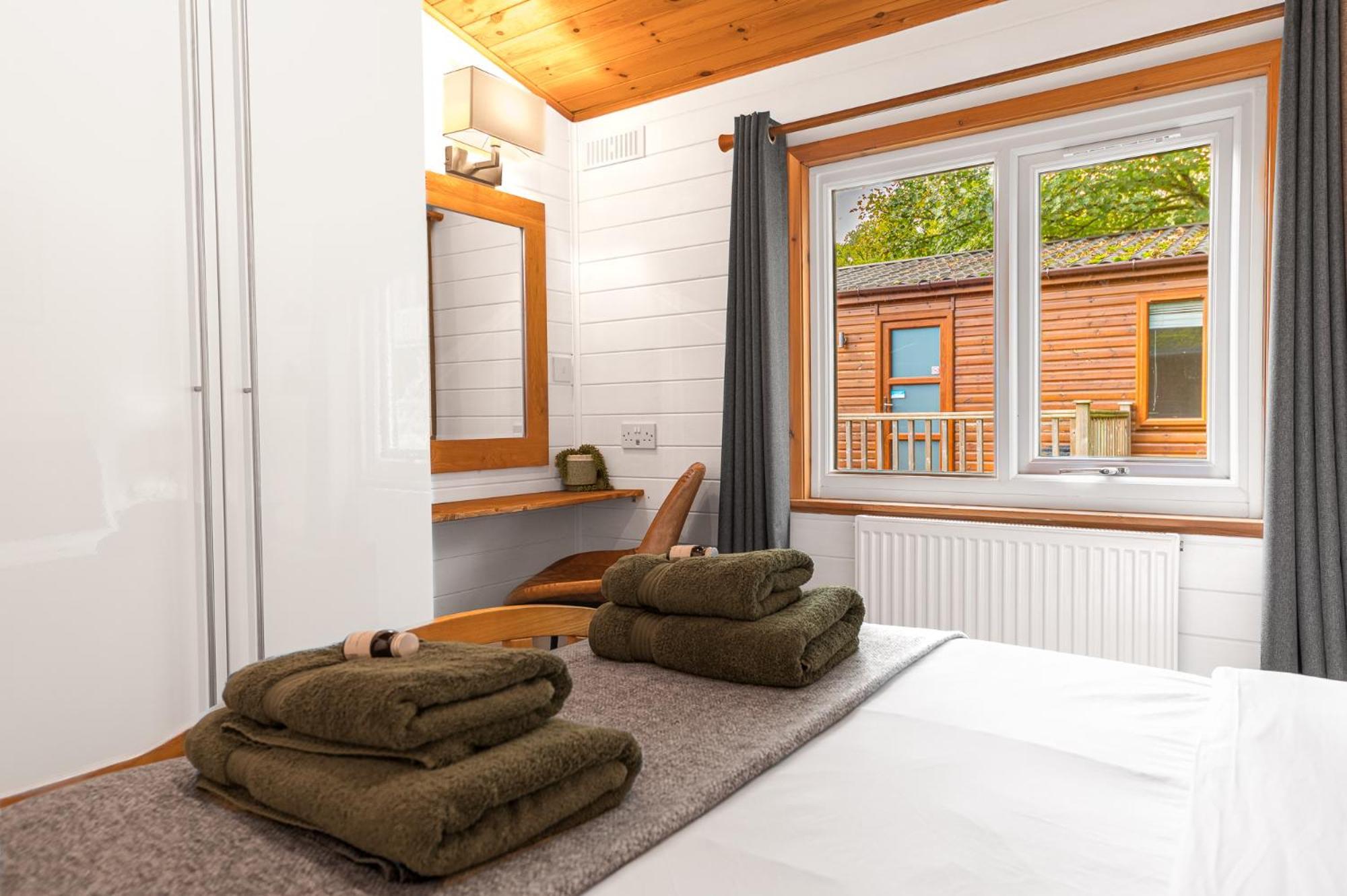 Bowness 45 - 2 Bedroom Lake Windermere Lodge Exterior foto