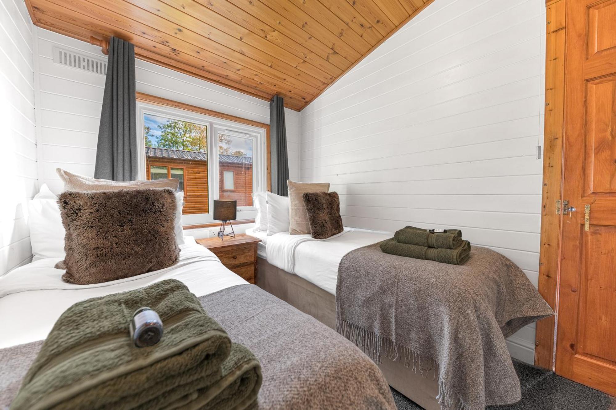 Bowness 45 - 2 Bedroom Lake Windermere Lodge Exterior foto