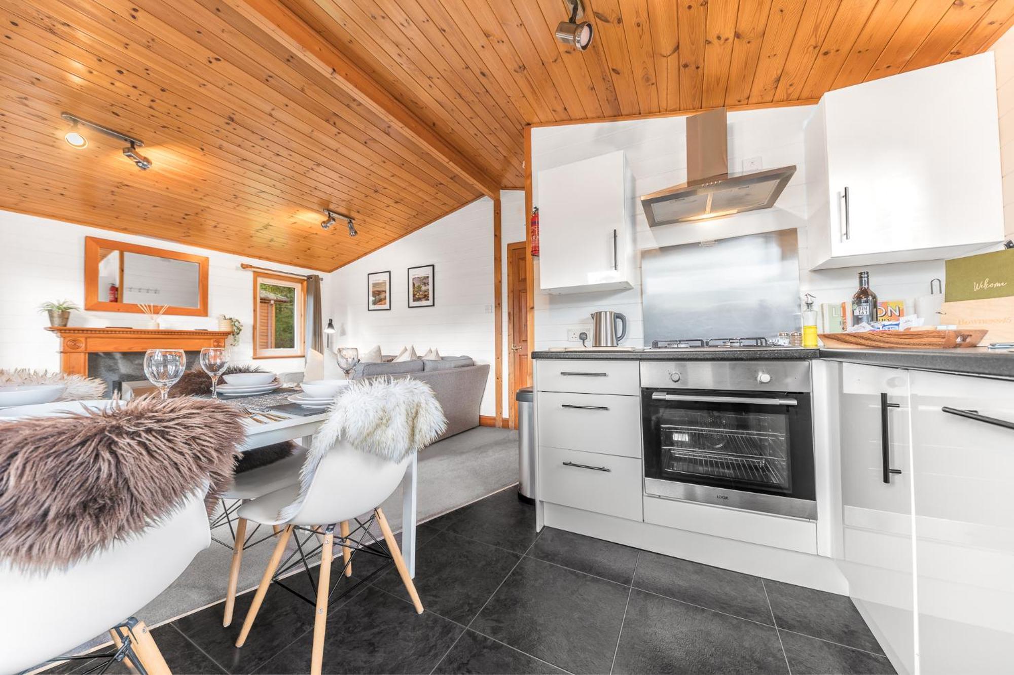 Bowness 45 - 2 Bedroom Lake Windermere Lodge Exterior foto